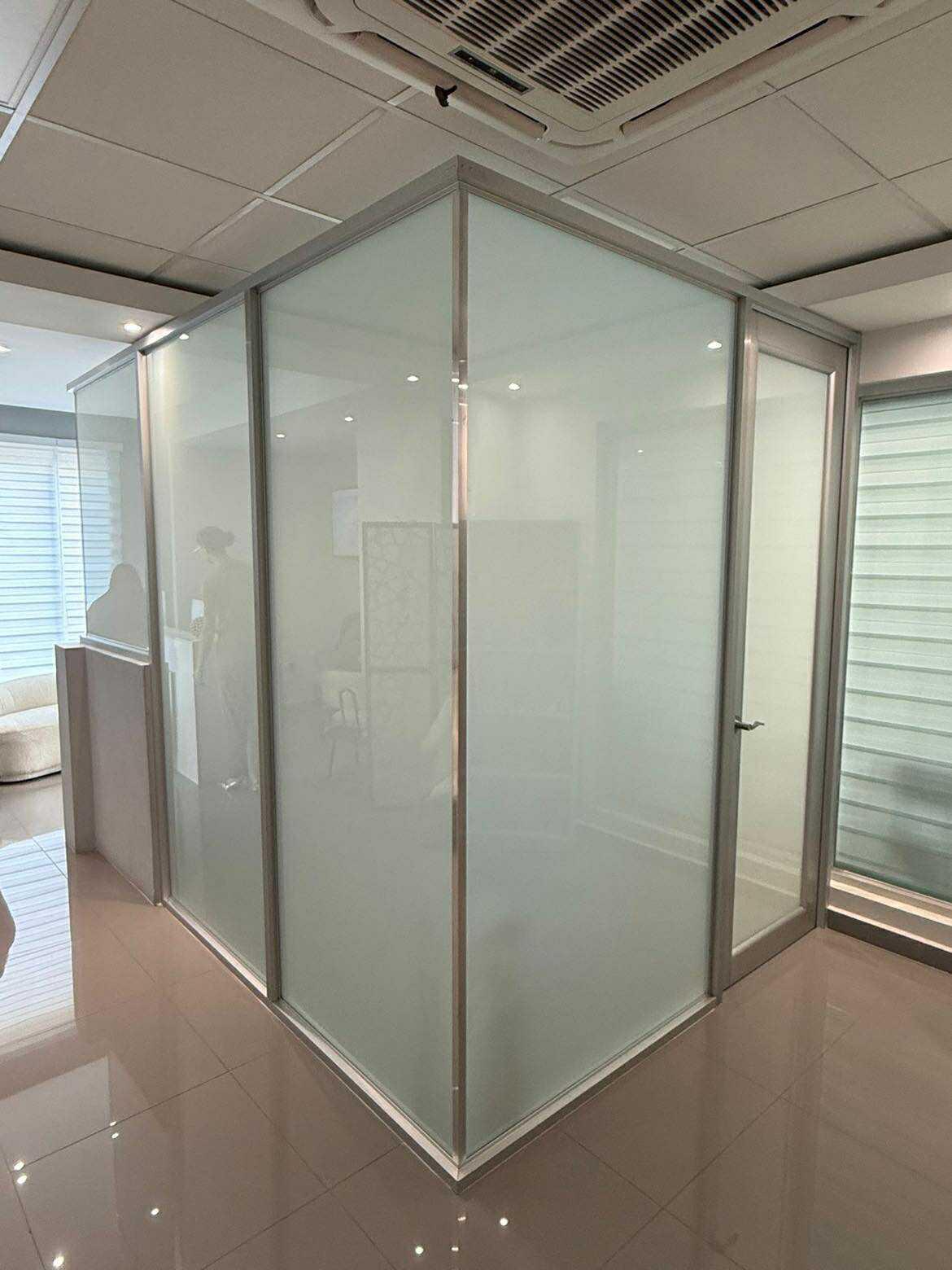 Puertas y Ventanas - High-Tech Security - Ventanas